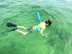 Keys Boat Tours family snorkel